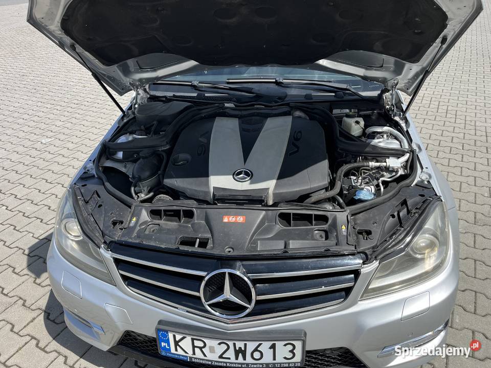 Mercedes C300 4Matic AMG wyposażenie Avantgarde 2998cm3 Huta Komorowska