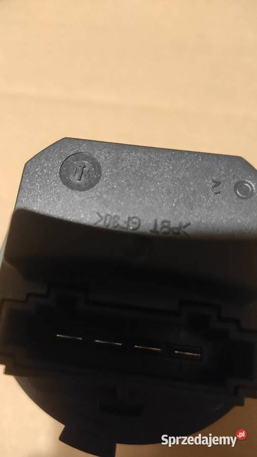 Opornik rezystor dmuchawy VW Mercedes oryginalny Piła