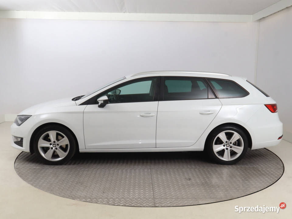 Seat Leon 18 TSI asystent pasa ruchu Bielany Wrocławskie