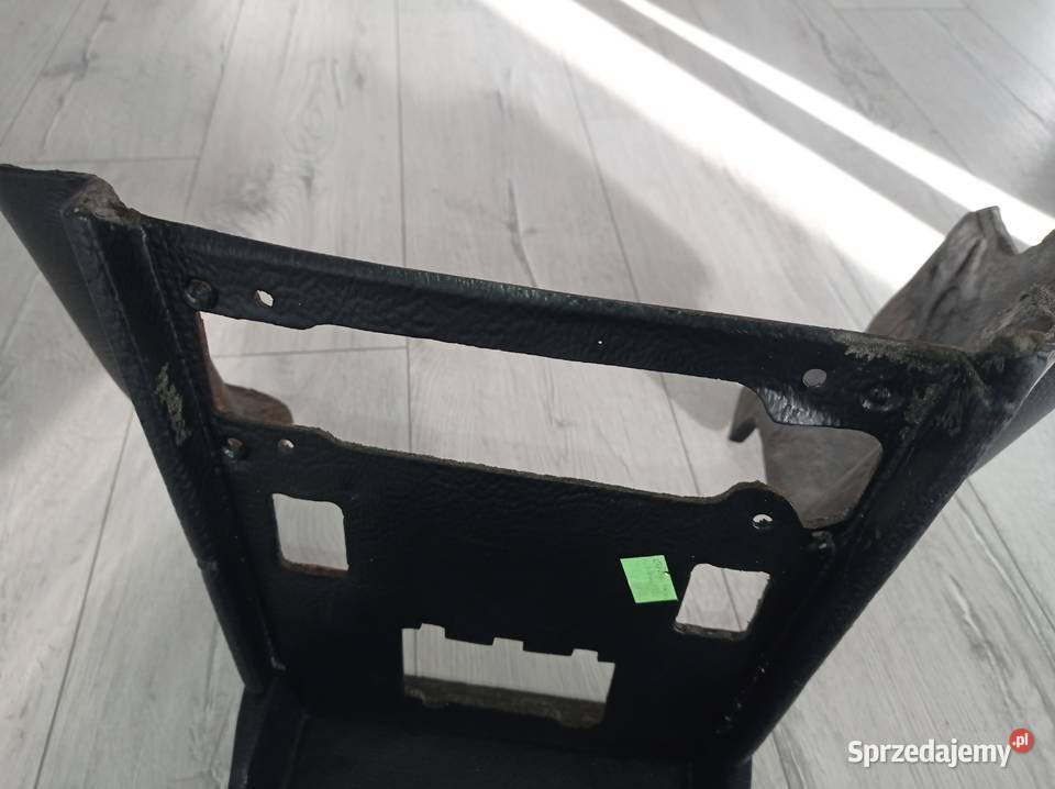 Konsola półka deska rozdzielcza Fiat 125