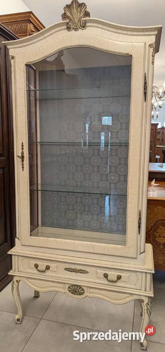 Piękna witryna ludwikowska ecruszer 88 sklep Dąbrowa Górnicza