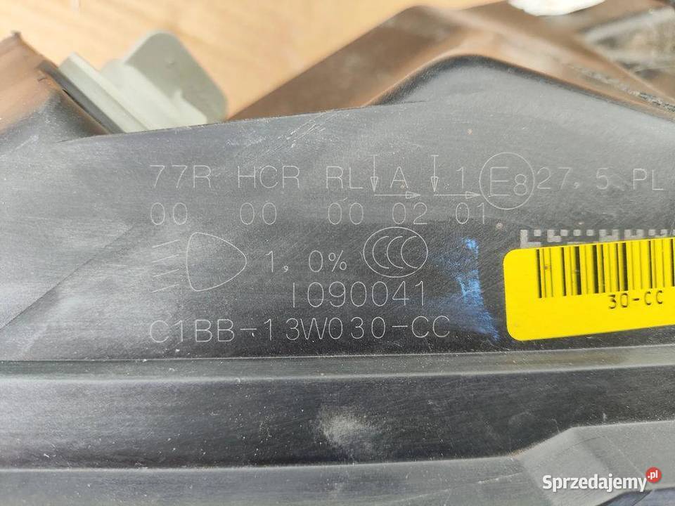 FORD FIESTA MK7 LIFT 1217 LAMPA LED PRZÓD