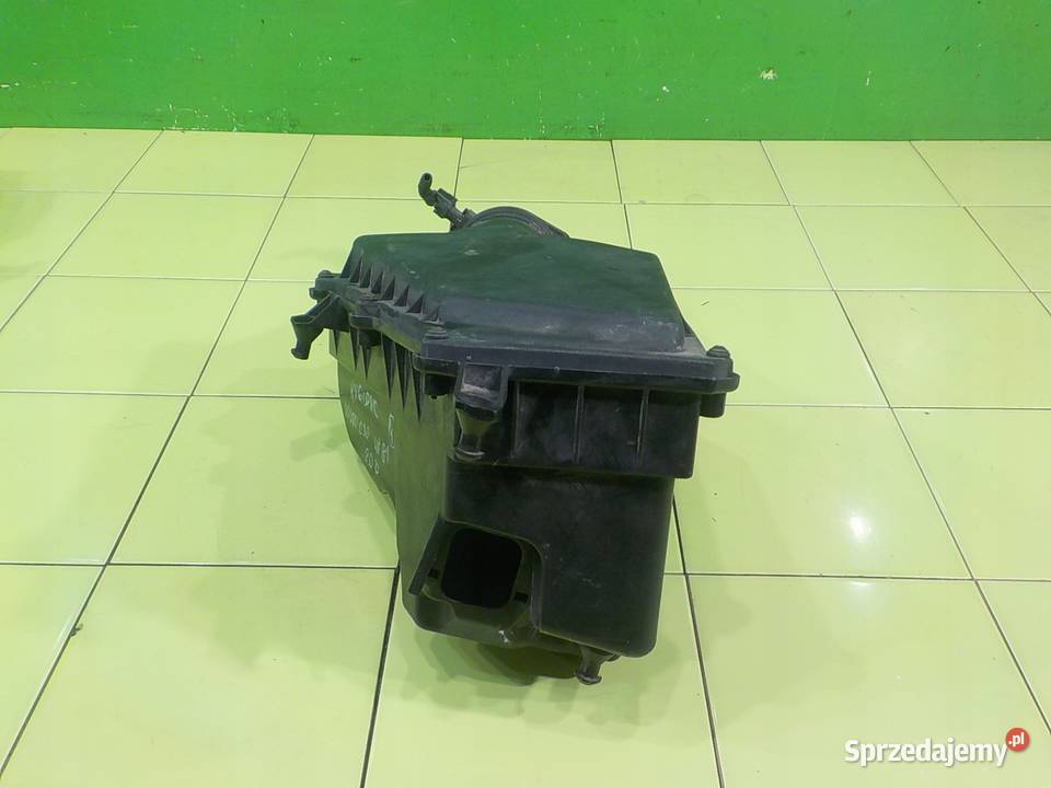 VOLVO C30 20 D 12r 3D obudowa filtra powietrza Suków sprzedam