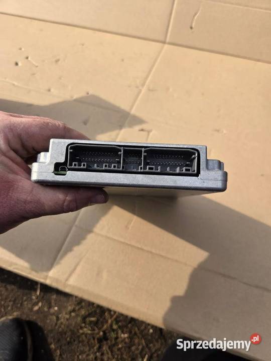 Wzmacniacz Amplifier Dodge Ram V 68547711AC