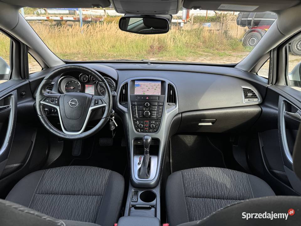 Opel Astra 14 BENZYNA Klimatronik Nawigacja Konin
