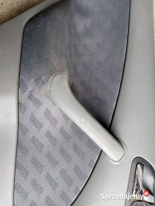 Skoda Octavia 1 boczki drzwi pasy osobowe sprzedam
