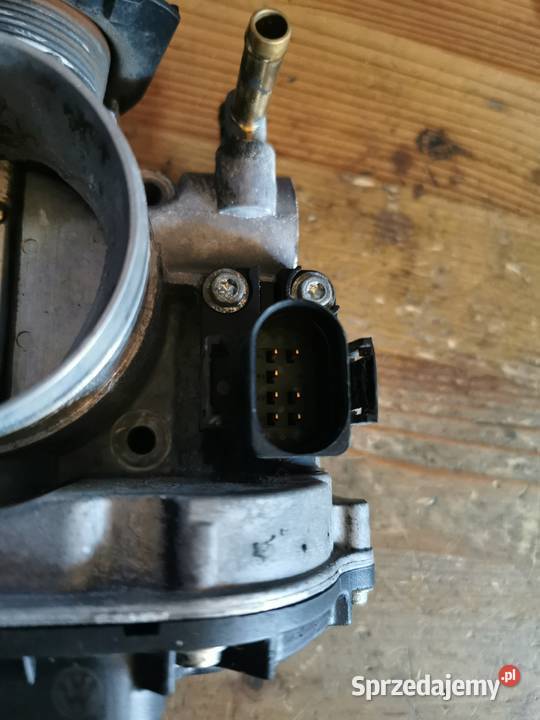PRZEPUSTNICA GOLF IV AUDI A3 408237111012
