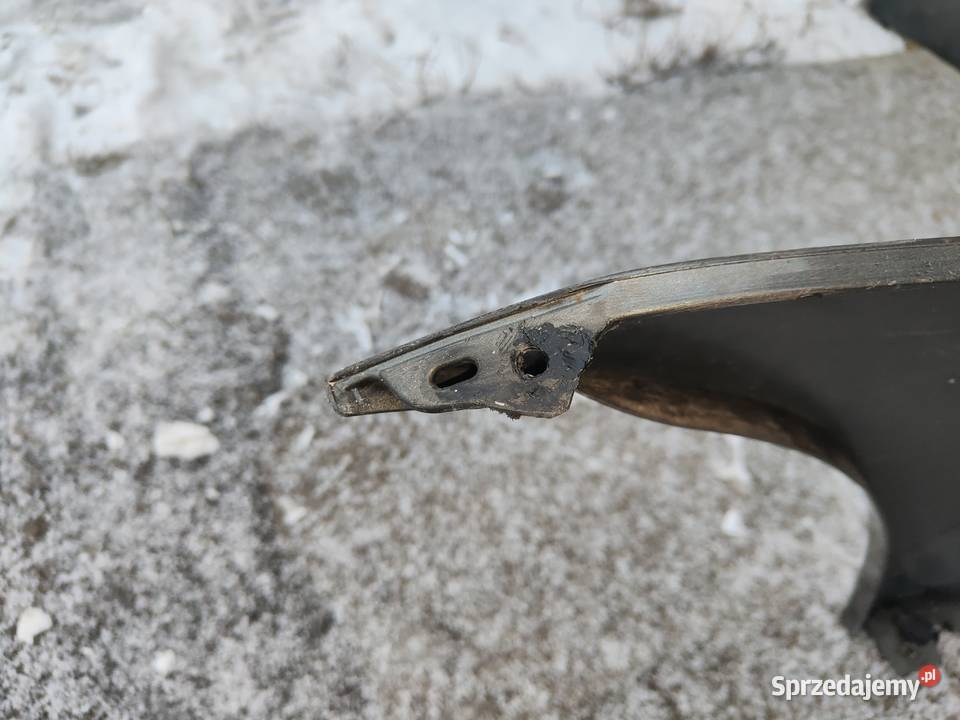 Zderzak przedni Toyota Carola Verso 22 2006 osobowe Błotniki Terebiń