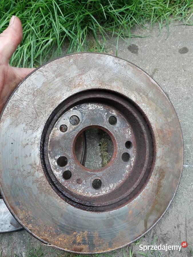 Komplet tarcz W124 przednie 2 sprawne osobowe