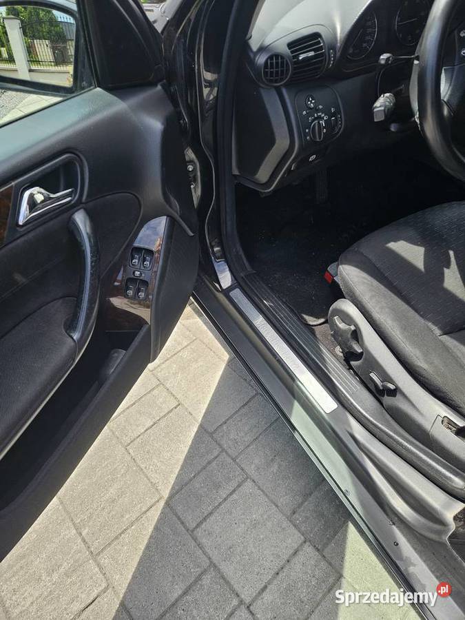 Mercedes c w203 oryginalny lakier doinwestowany ogranicznik prędkości Radom