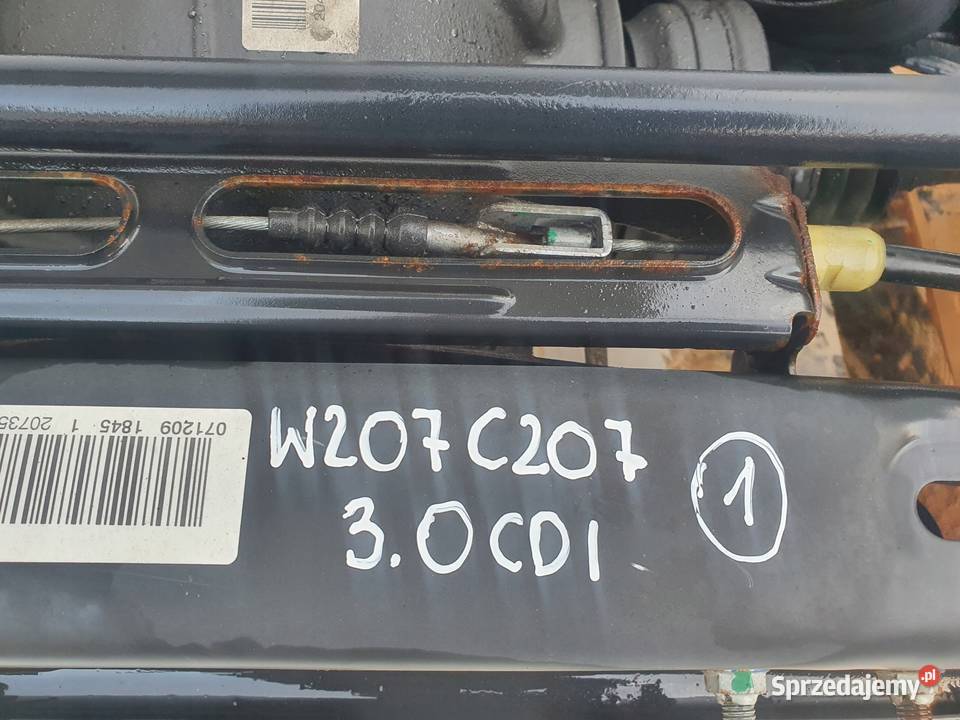 Mercedes W207 30 V6 CDI TYLNE ZAWIESZENIE TYŁ osobowe Rudka