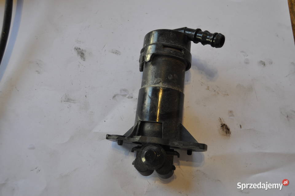 Audi a6 c6 spryskiwacz lampy prawy oryginał Sierakowice