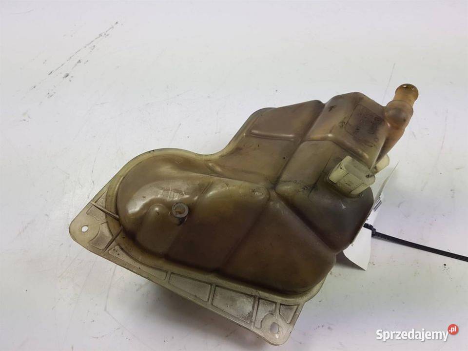 ZBIORNICZEK WYRÓWNAWCZY PASSAT B5 8D0121403L