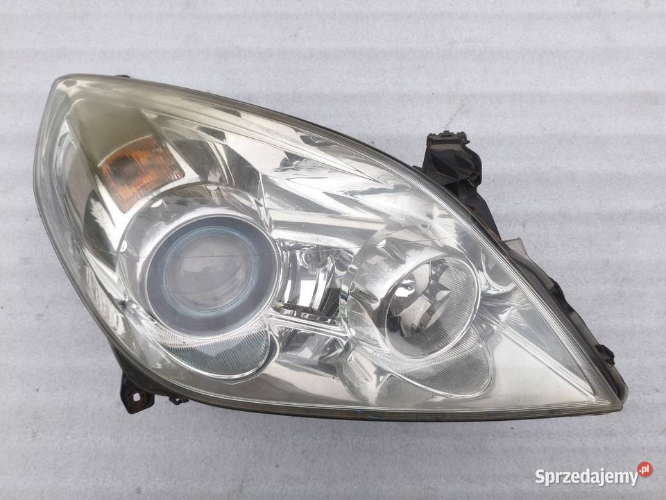 Lampa Prawy Przód Przednia Prawa Opel Vectra C osobowe
