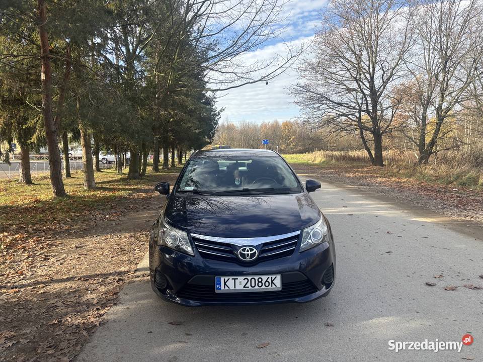 niezwodna toyota avensis sedan Tarnów sprzedam