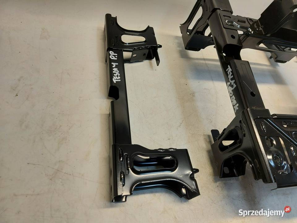 TESLA MODEL Y 2023r Mocowanie fotela komplet Uchwyty fabryczne