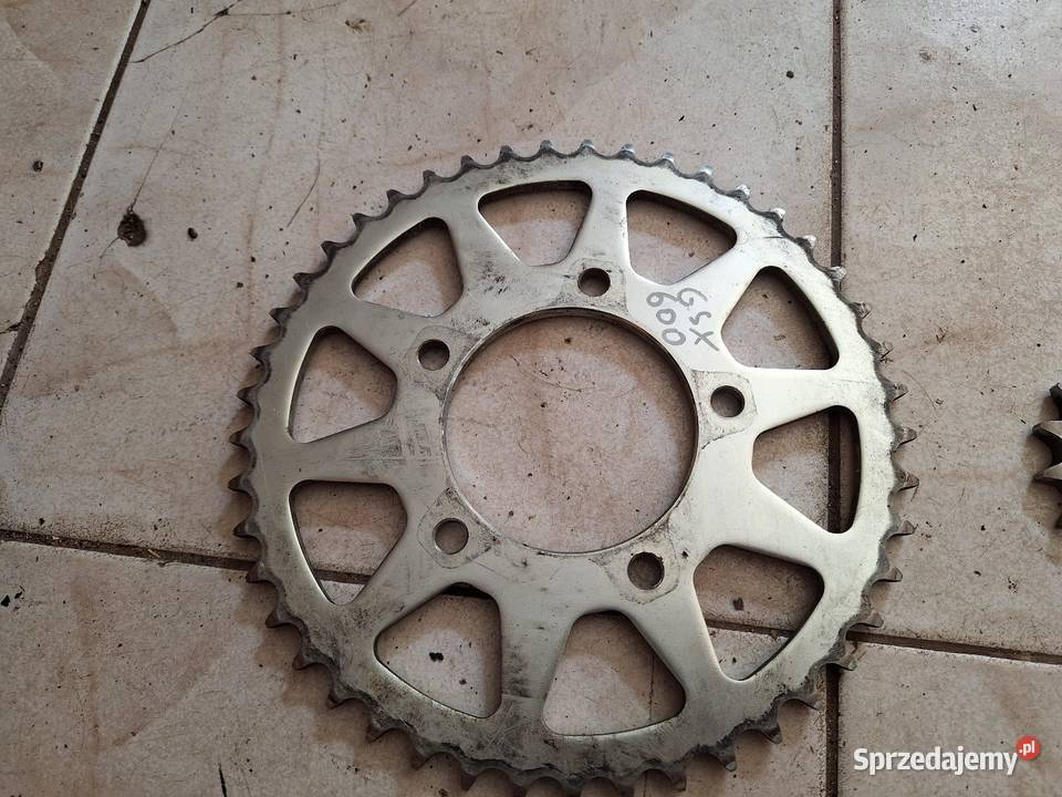 Suzuki GSX 600 zębatki napędowe gsx600 napęd Jelenia Góra