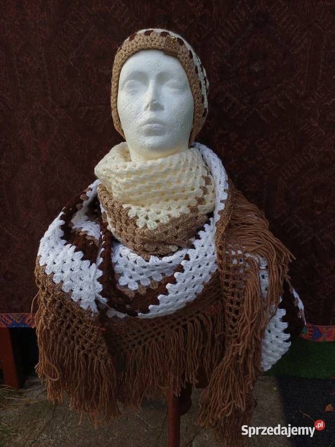 Komplet chusta i czapkarękodzieło biały Pozostałe Ustka