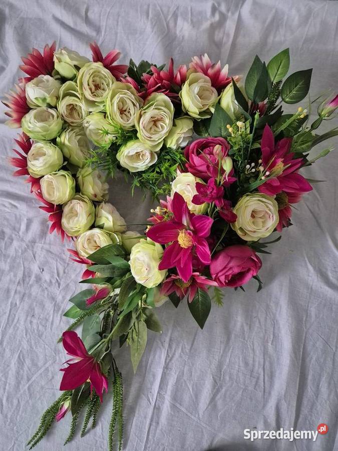 Dekoracja nagrobna stroik kompozycja Serce wielkopolskie Pleszew