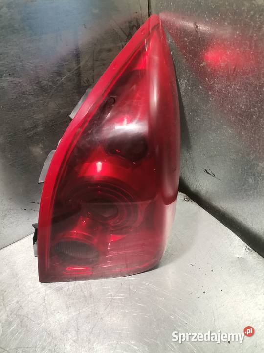 NISSAN PRIMERA P12 HB LAMPA PRAWY TYŁ małopolskie