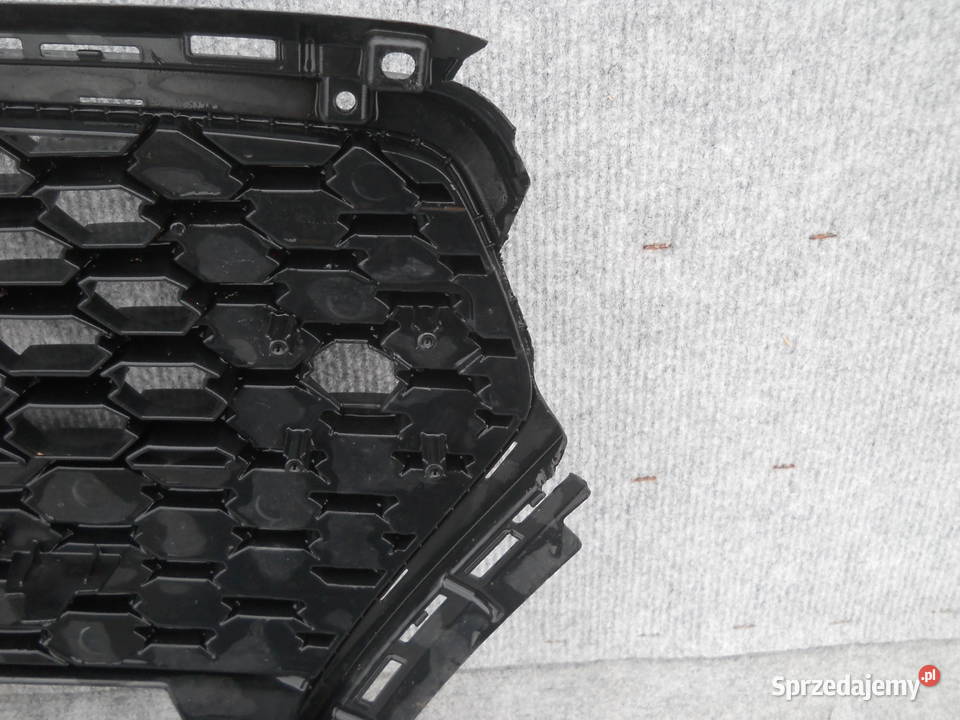 HYUNDAI I30 III ATRAPA GRILL 2016 Siechnice