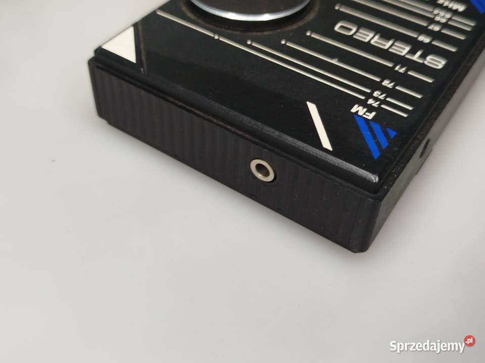 Unitra Miniaturowy odbiornik tranzystorowy R102 Zgierz