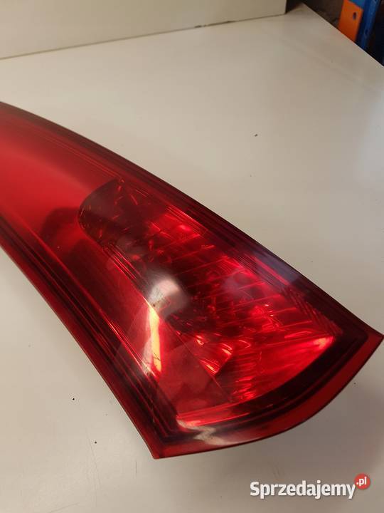 LAMPA LEWY TYŁ KIA CEED COMBI 924031H3 Lampy tylne Przystajń
