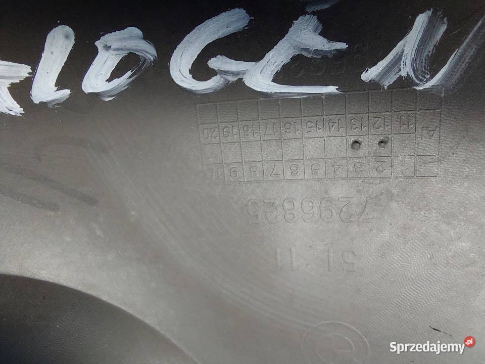 BMW i3 i01 REX Osłona ramka lampy halogen prawa