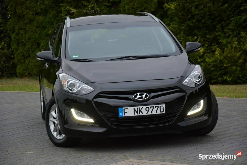Hyundai i30 Ledy Klimatronic Parktronic grzane lakier metallic i30 Ostrów Mazowiecka