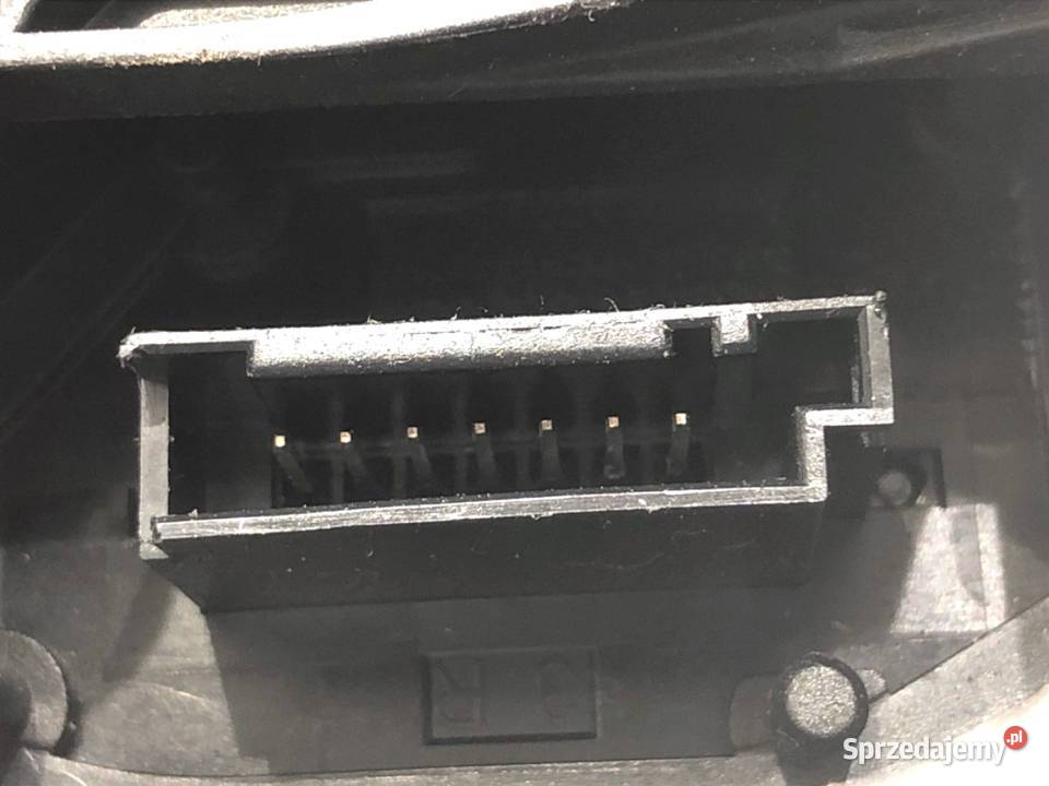 ZAMEK DRZWI PRAWY PRZÓD BMW E83 SUV 7167068 0311