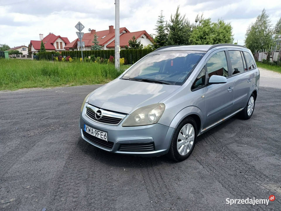 Opel Zafira Opel Zafira 19CDTI 101 06r 7os B nieuszkodzony