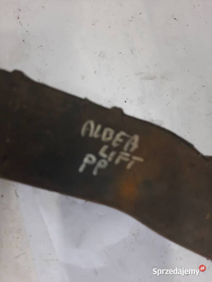 Fiat Albea Lift prawy przedni ślizg zderzaka Ksawerów