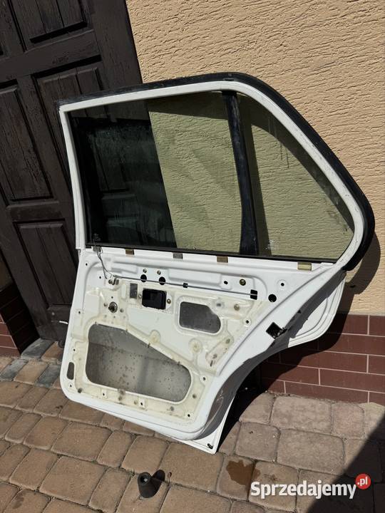 Drzwi BMW E30 sedan prawe przód tył 4D Rzeszów