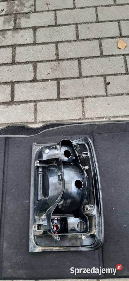 VW AMAROK LAMPA LEWA TYŁ 2H1945095C osobowe Części samochodowe Kościerzyna