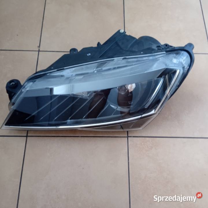 Skoda superb 3RSBIXENON SKRETNY ORGINAL Kamieniec Wrocławski