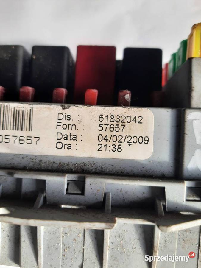 Fiat Bravo II skrzynka bezpieczników 51832042 sprzedam