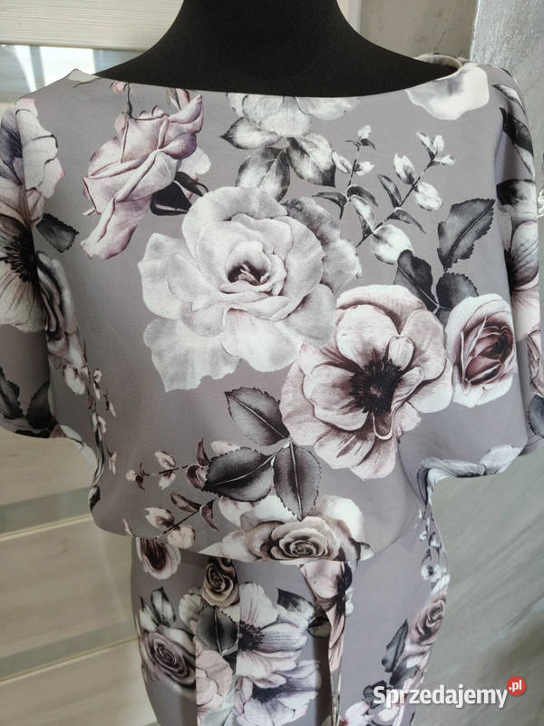 Sukienka w kwiaty okolicznościowa kolorowy