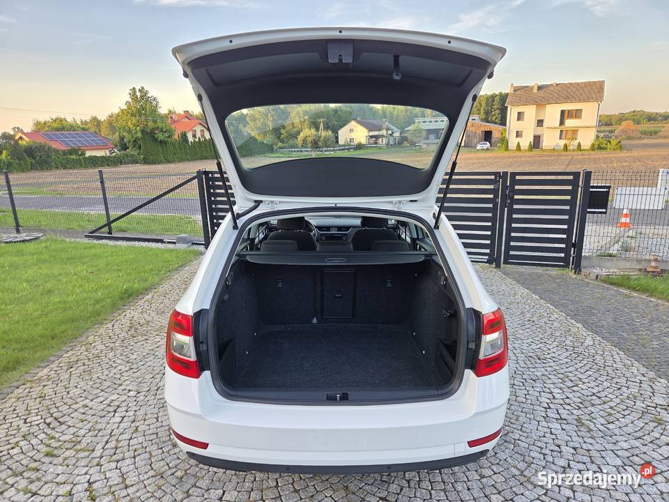 SKODA OCTAVIA III LIFT AMBITION SalonPL 1WŁ 2020 Sieradz