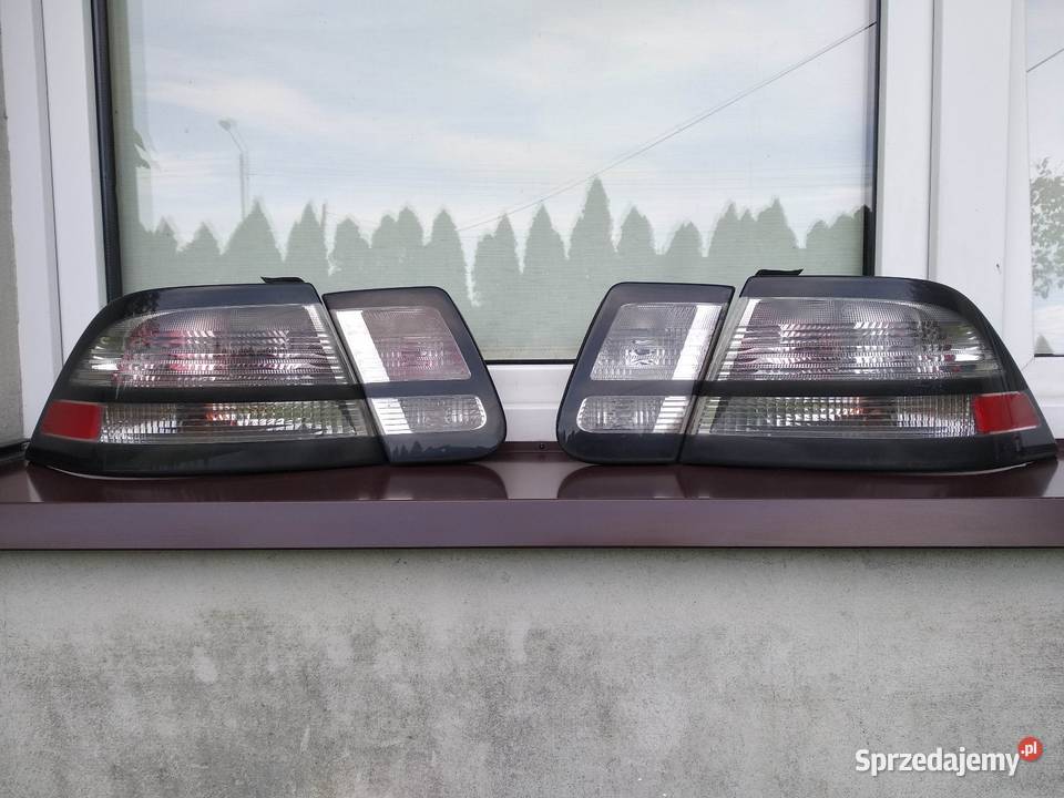 Saab 93 93 II LIFT FL sedan lampy tył tylne Sieradz
