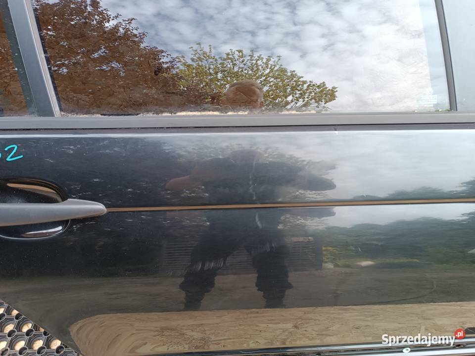 BMW E46 LIFT KOMBI DRZWI TYŁ TYLNIE PRAWE PRAWY Słowikowo