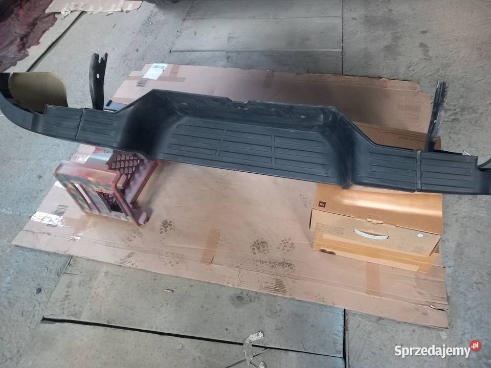 Zderzak hilux 2020r Kielce sprzedam