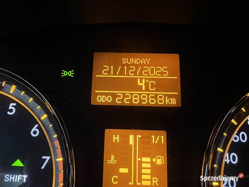 Toyota Avensis Avensis 16 benzyna lpg Avensis Kielce