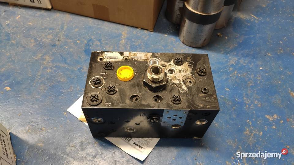 blok hydrauliczny Holand CR 87376595 Do kombajnów lubuskie Strzelce Krajeńskie