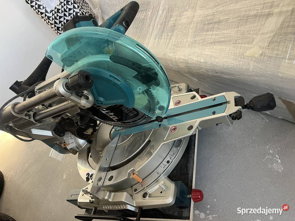 Makita LS1219L ukośnica z posuwem 305mm 1800W sprzedam