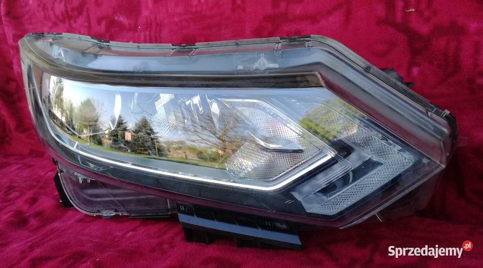 Lampa prawy przód Nissan Qashqai lampy przednie Łuków