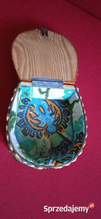 Stare ozdobna skrzyneczka Świdnica