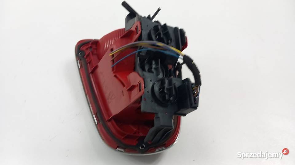 MINI COOPER R56 LAMPA TYŁ PRAWY Zbierkowo