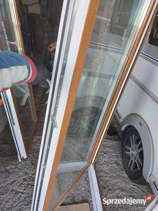 SPRZEDAM TRY OKNA BALKONOWE ZŁOTY DĄB Piekoszów