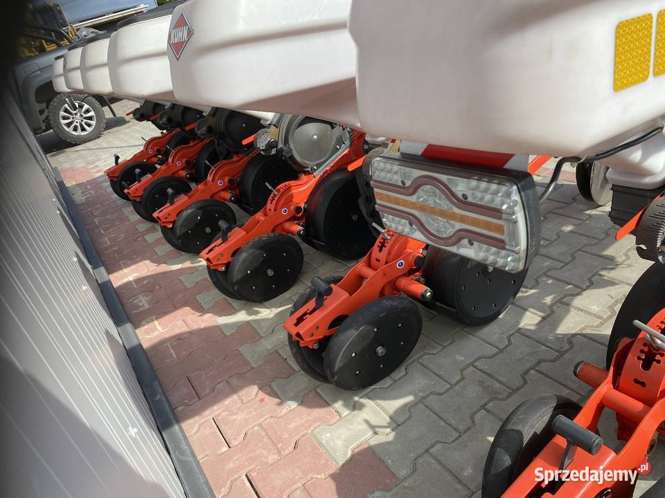 Siewnik Kuhn Kosma 6ts