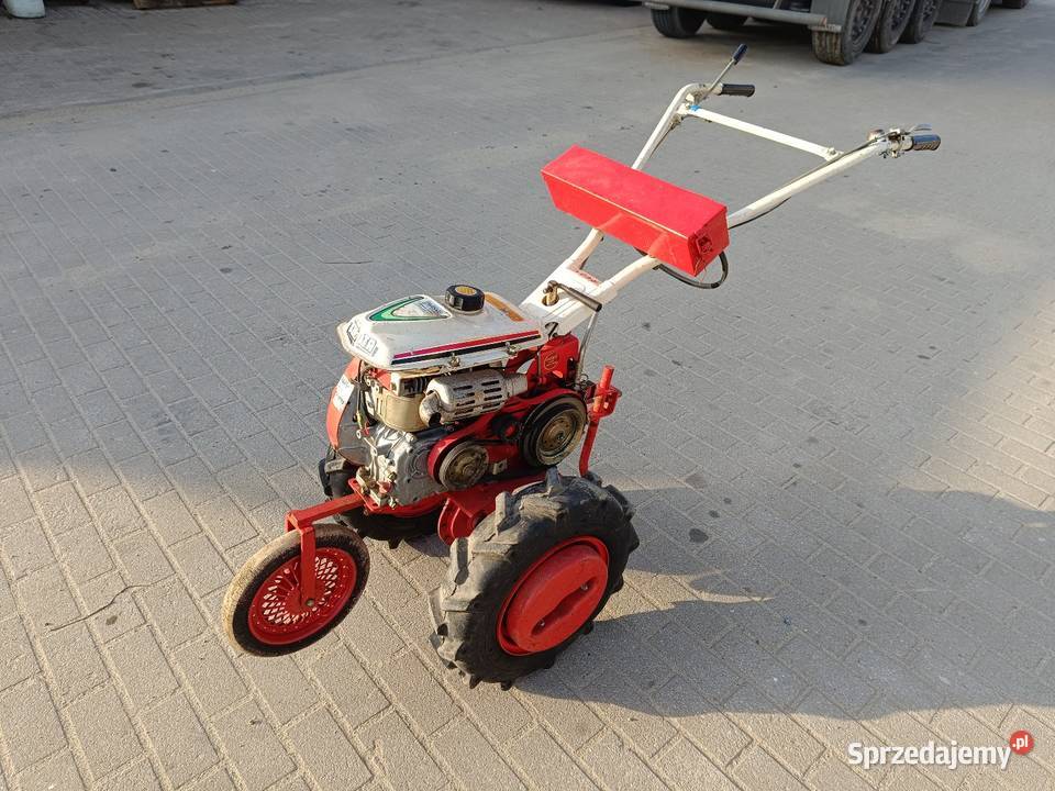 Traktorek dzik jednoosiowy Kubota Kubota Kubota wielkopolskie Czarnylas